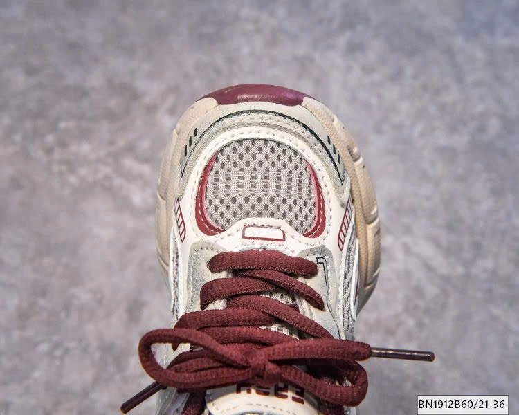 GIÀY THỂ THAO THOÁNG KHÍ – NHẸ CHÂN, LÊN FORM SIÊU ĐẸP