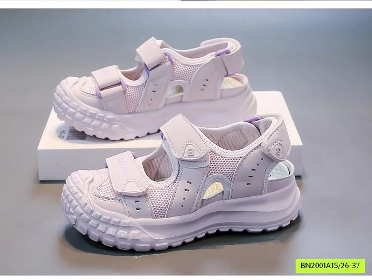 SANDAL QUAI DÁN ĐẾ ĐINH BAECNIA