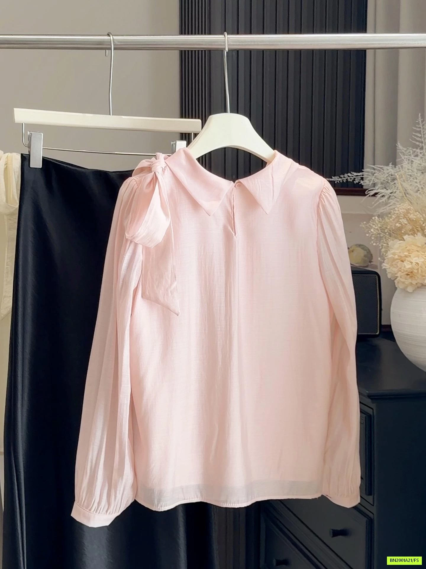 SƠ MI ĐŨI LỤA THẮT NƠ VAI ANNA