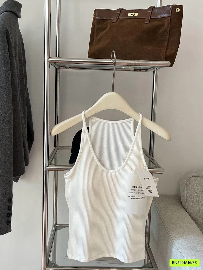 MONTOGHI CỔ YẾM KÈM BRA