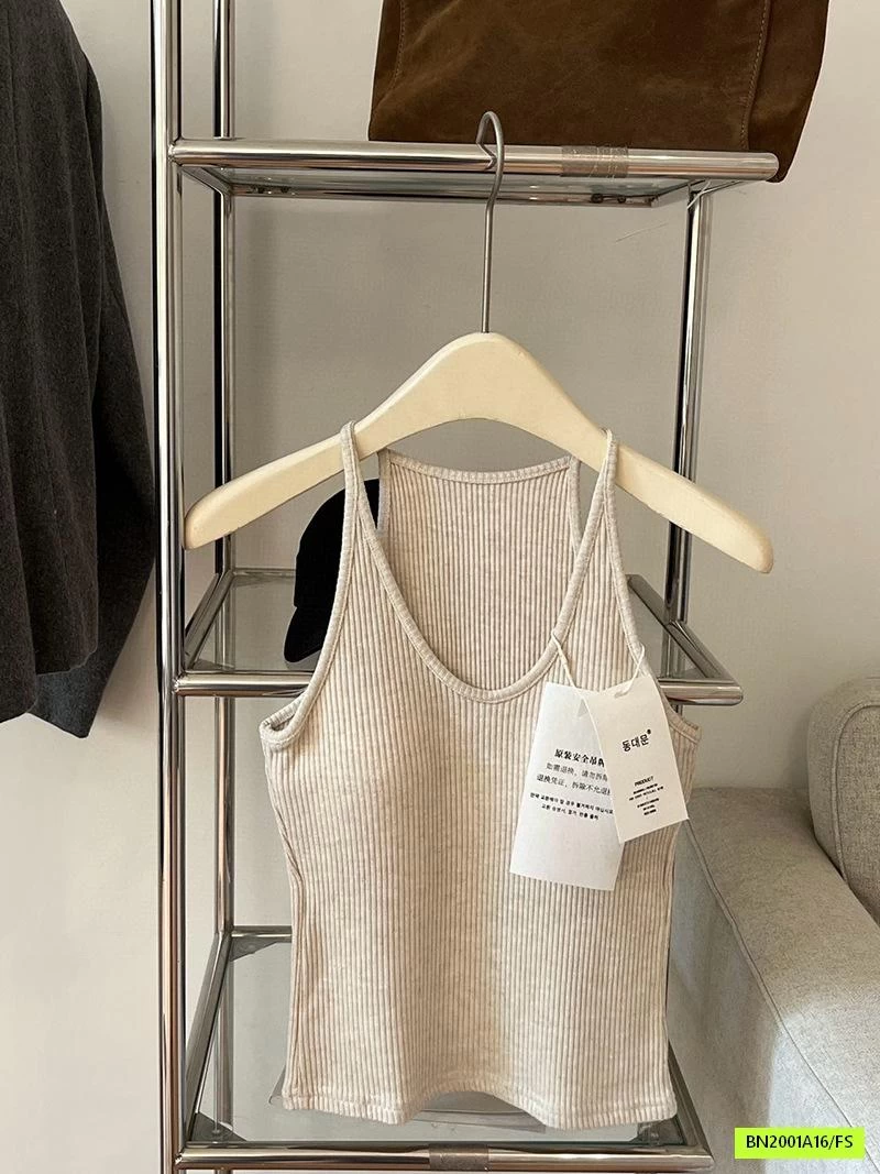 MONTOGHI CỔ YẾM KÈM BRA