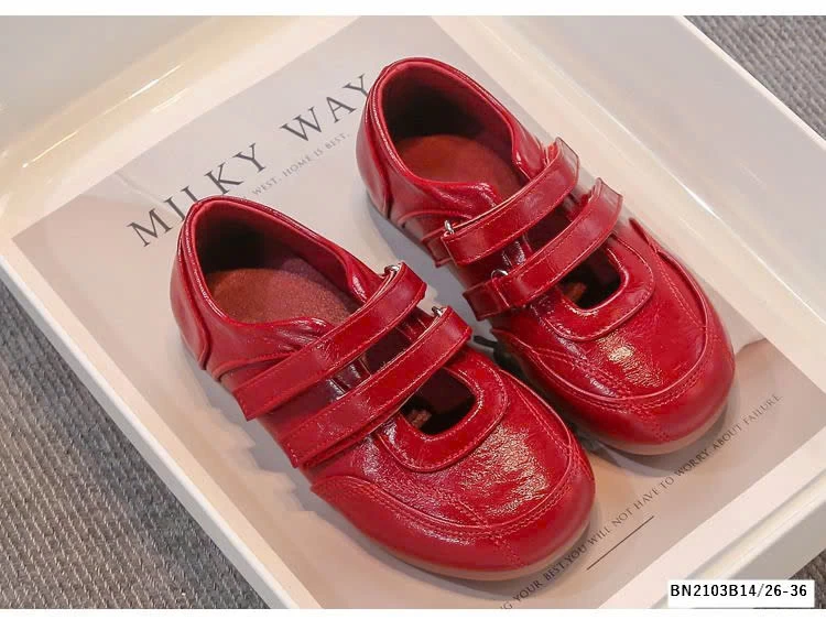 GIÀY BÚP BÊ DA BÓNG