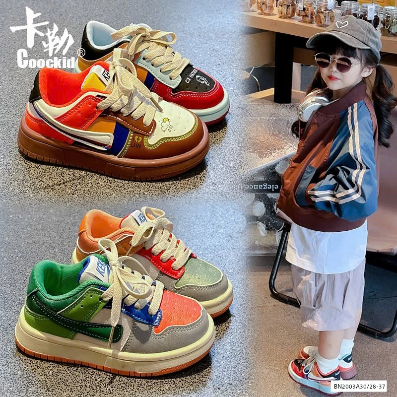 GIÀY THỂ THAO CHÂN 2 MÀU