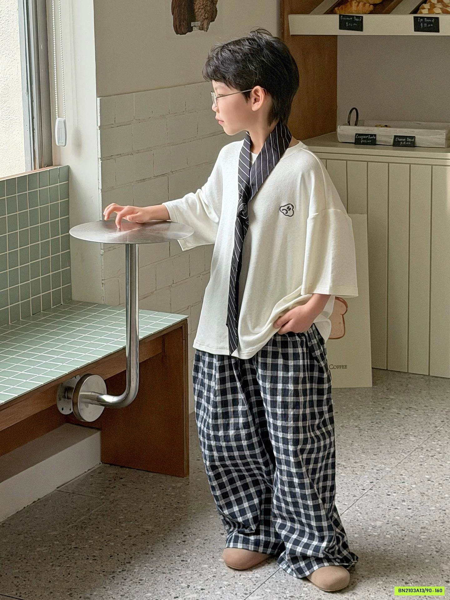 ÁO THUN LOGO NGỰC