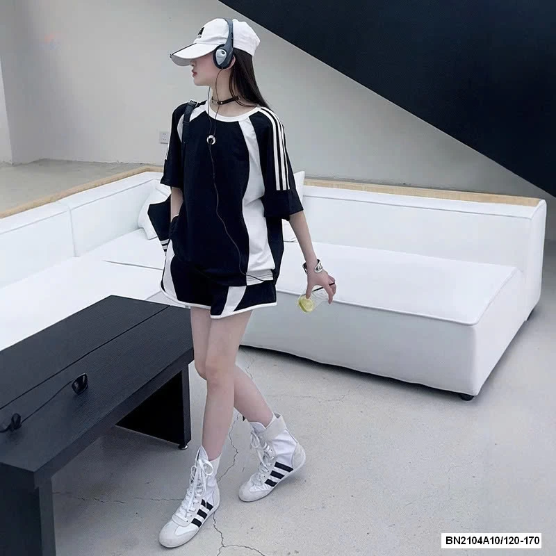 SÉT THỂ THAO ĐEN PHỐI SỌC TRẮNG