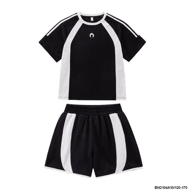 SÉT THỂ THAO ĐEN PHỐI SỌC TRẮNG