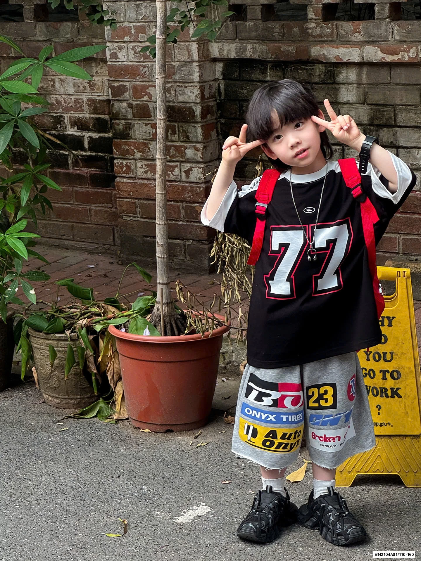 ÁO THỂ THAO 77 MIX SHORT CHỮ