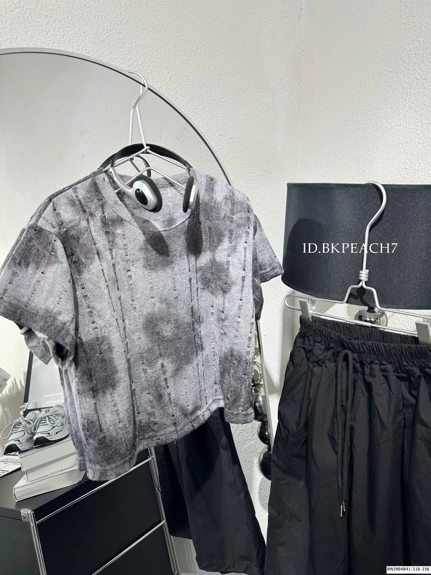 ÁO THUN RÁCH LỖ LOANG MÀU