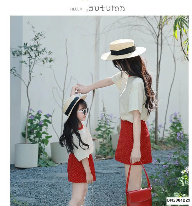 SÉT ÁO THUN MIX QUẦN VÁY ĐỎ CHÂM BI