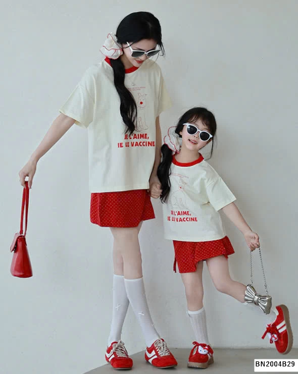 SÉT ÁO THUN MIX QUẦN VÁY ĐỎ CHÂM BI