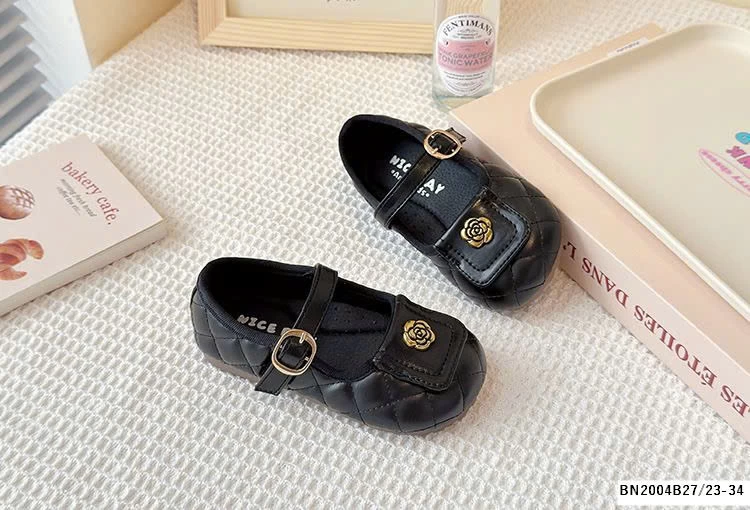 GIÀY BÚP BÊ HOA TRÀ