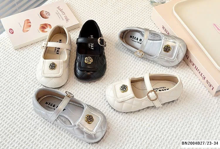 GIÀY BÚP BÊ HOA TRÀ