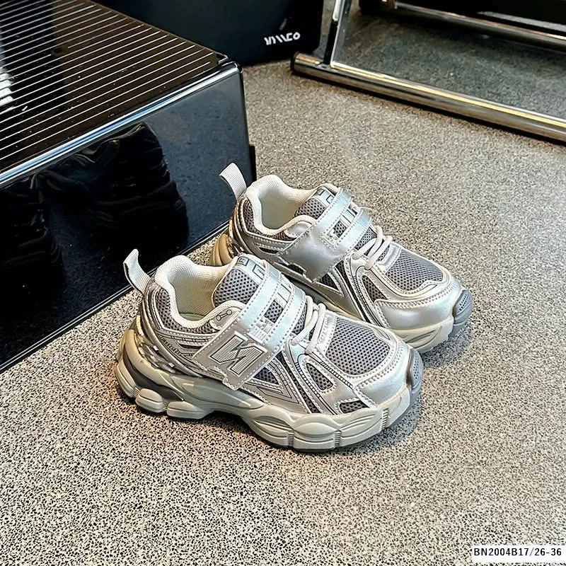 GIÀY THỂ THAO ĐẾ CAO THOÁNG KHÍ