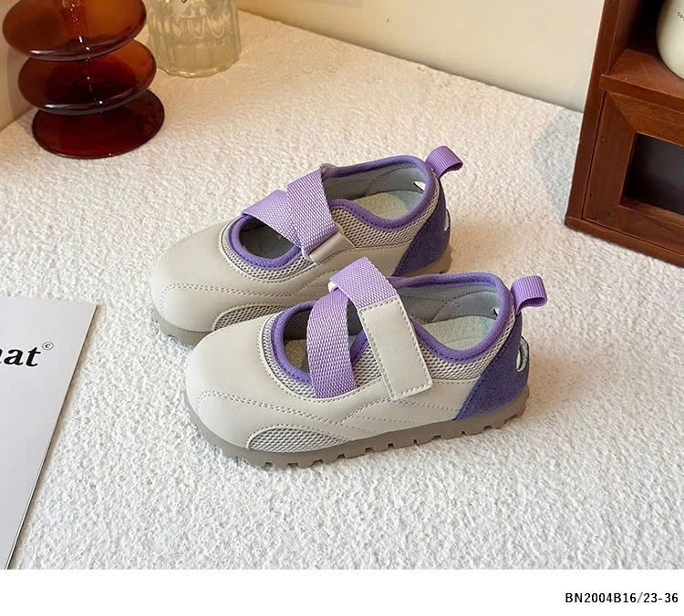 GIÀY THOÁNG KHÍ QUAI DÁN