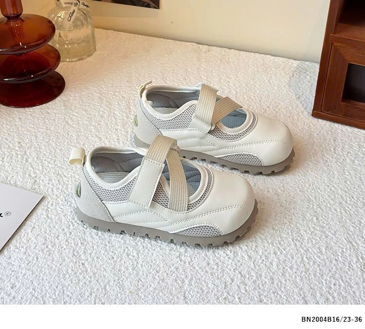 GIÀY THOÁNG KHÍ QUAI DÁN