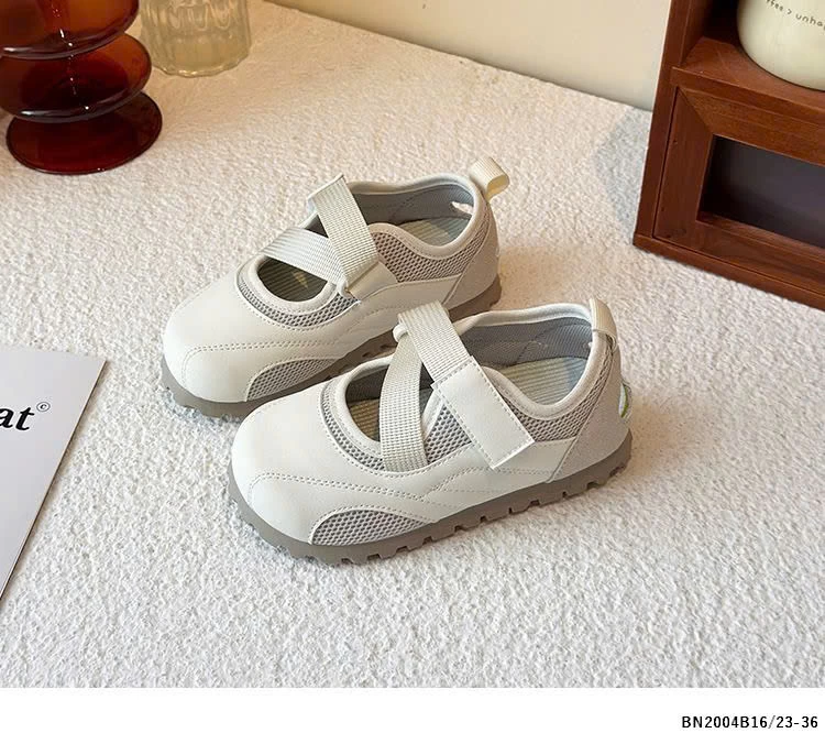 GIÀY THOÁNG KHÍ QUAI DÁN