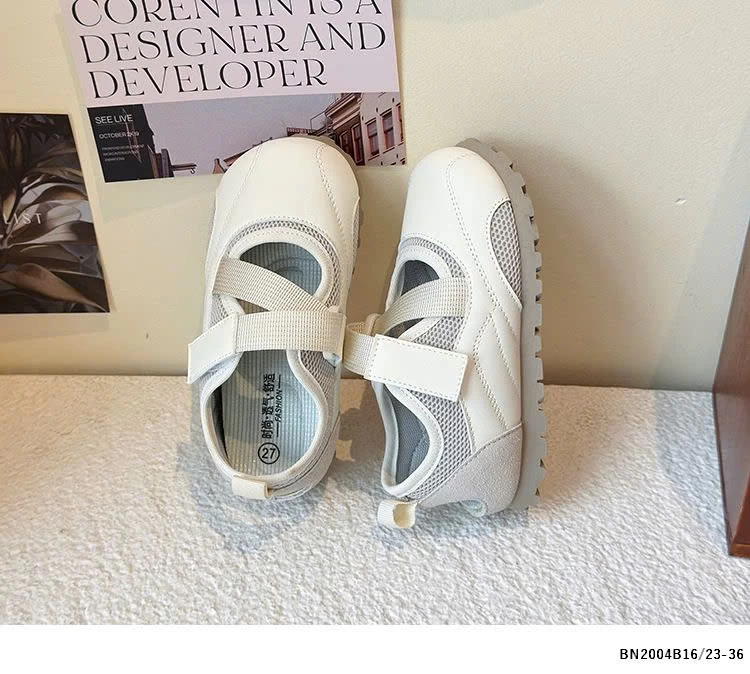 GIÀY THOÁNG KHÍ QUAI DÁN