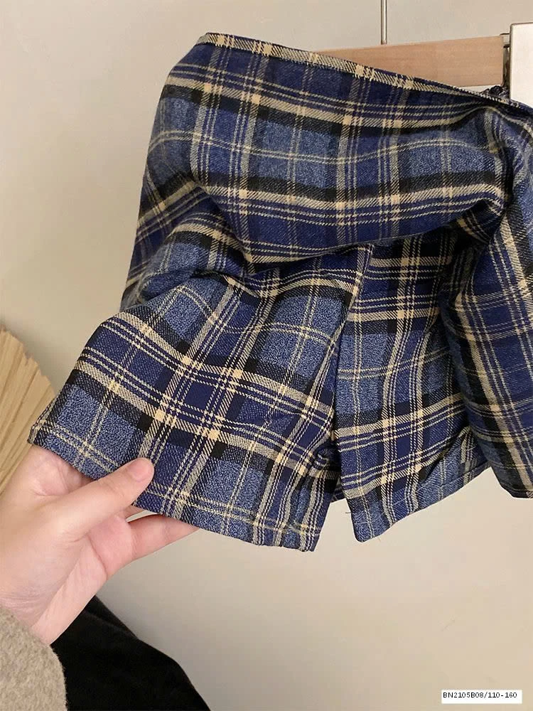 SÉT ÁO THUN CON MÈO MIX CHÂN VÁY CARO BUỘC NƠ