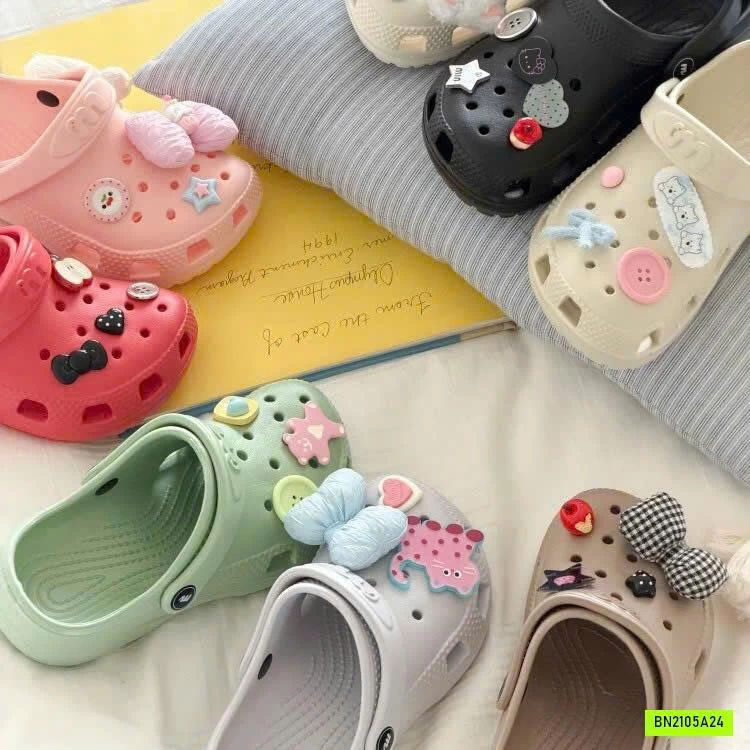 CROCS TRƠN MÀU AMBB