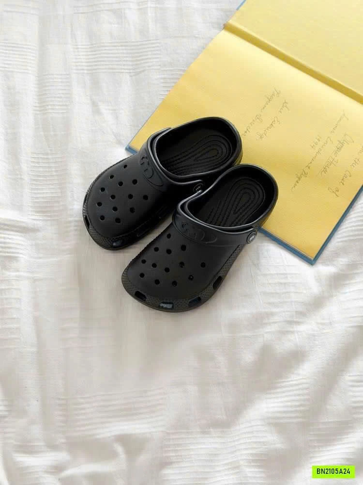 CROCS TRƠN MÀU AMBB
