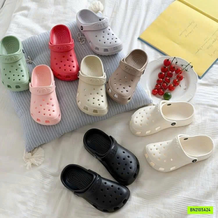 CROCS TRƠN MÀU AMBB