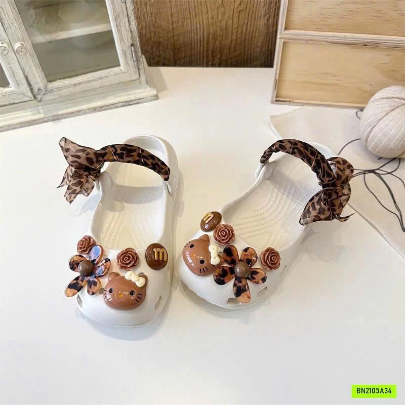 DÉP RỌ CROCS CHARM KITTY NÂU