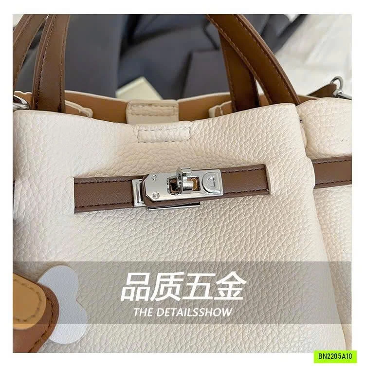 TÚI XÁCH CHARM NGỰA
