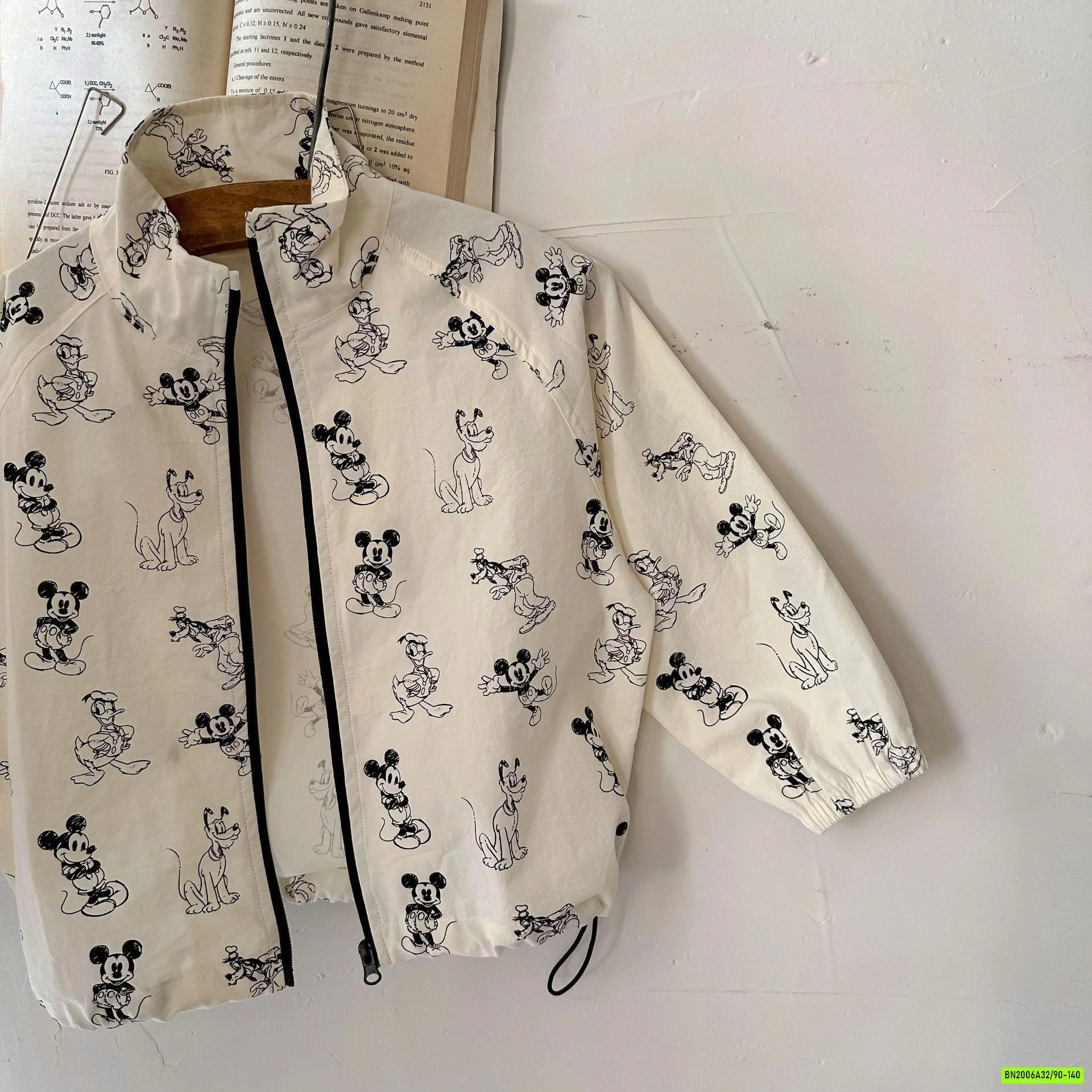 KHOÁC NẮNG MICKEY MMGGBABY