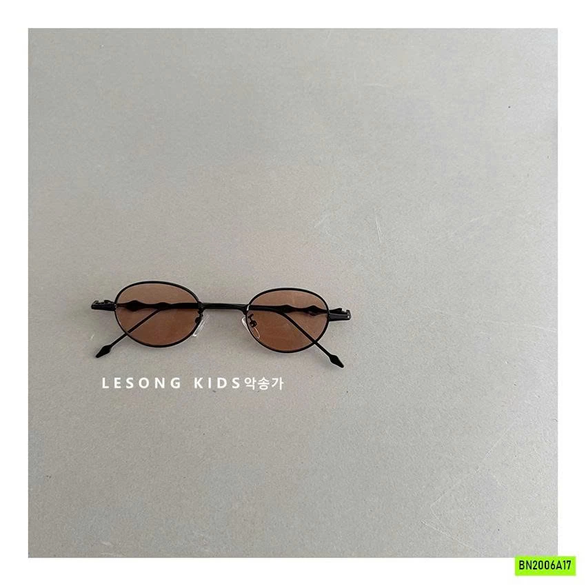 KÍNH RÂM THỜI TRANG RETRO