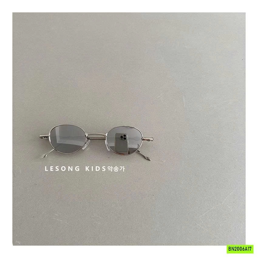 KÍNH RÂM THỜI TRANG RETRO