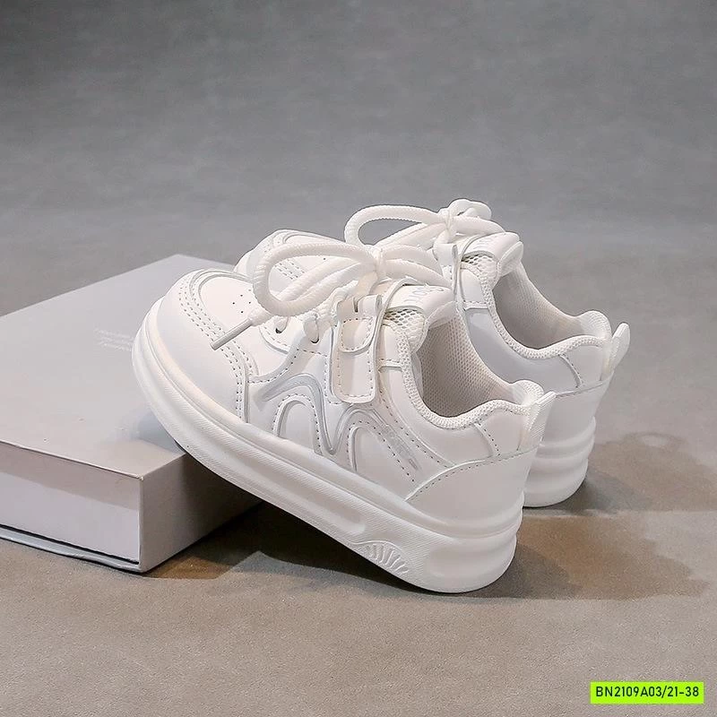 GIÀY THỂ THAO TRẮNG ĐẾ BÁNH MẬY