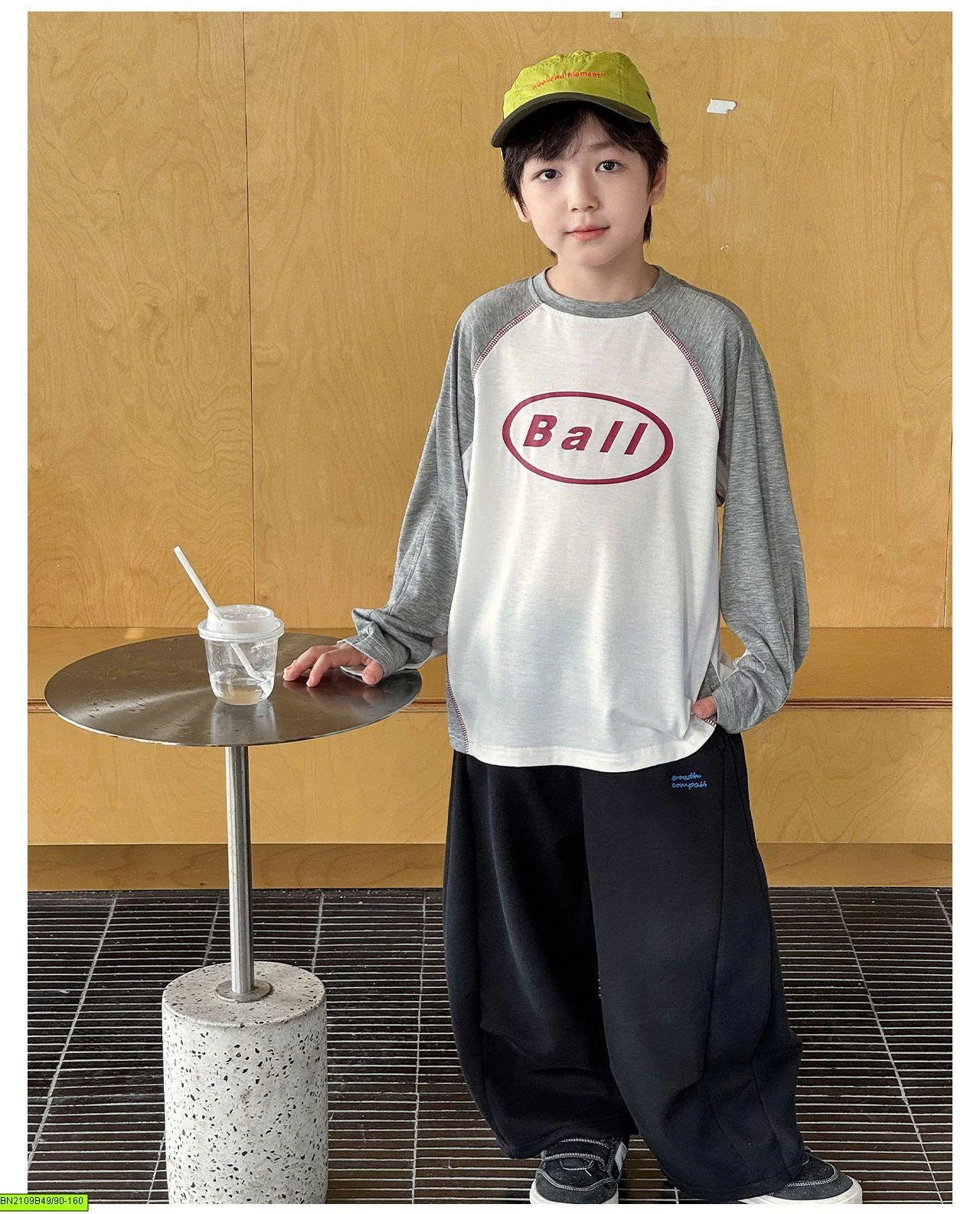 ÁO THUN CHỮ BALL PHỐI MÀU TAY