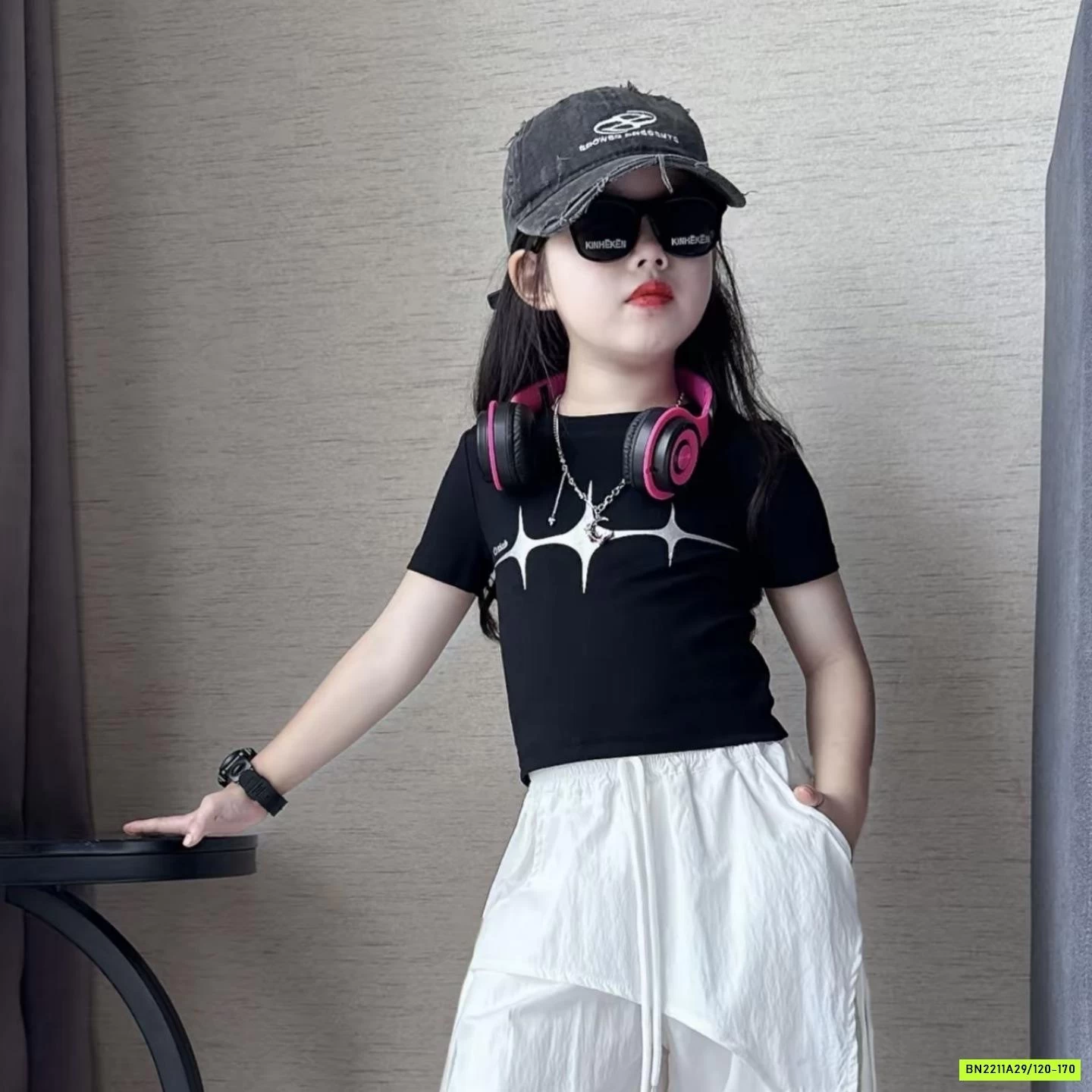 CROPTOP MIX QUẦN GIÓ CÁ TÍNH