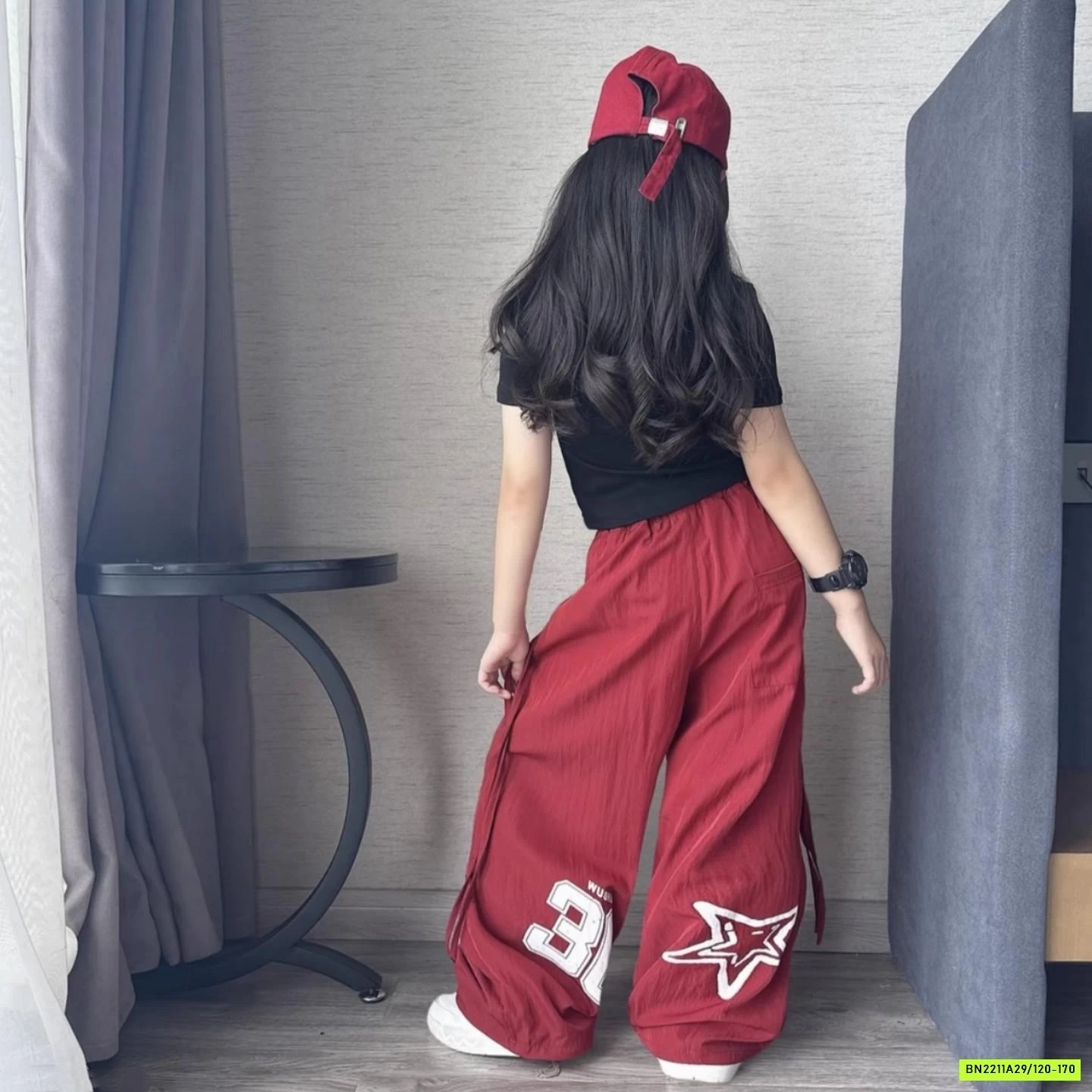 CROPTOP MIX QUẦN GIÓ CÁ TÍNH