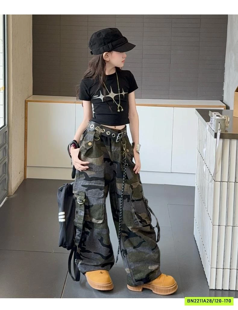 SÉT NHẢY ÁO ĐEN QUẦN RẰN RI