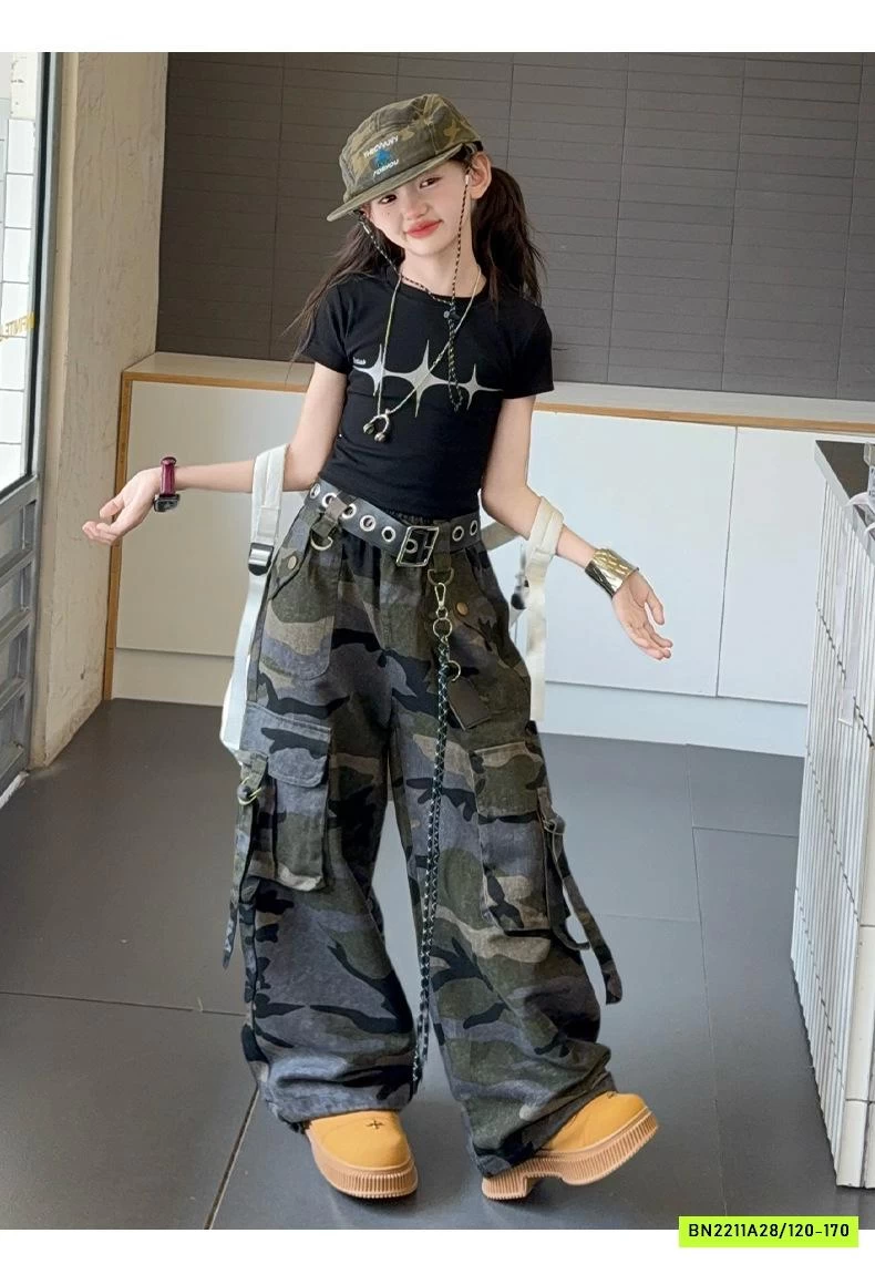 SÉT NHẢY ÁO ĐEN QUẦN RẰN RI