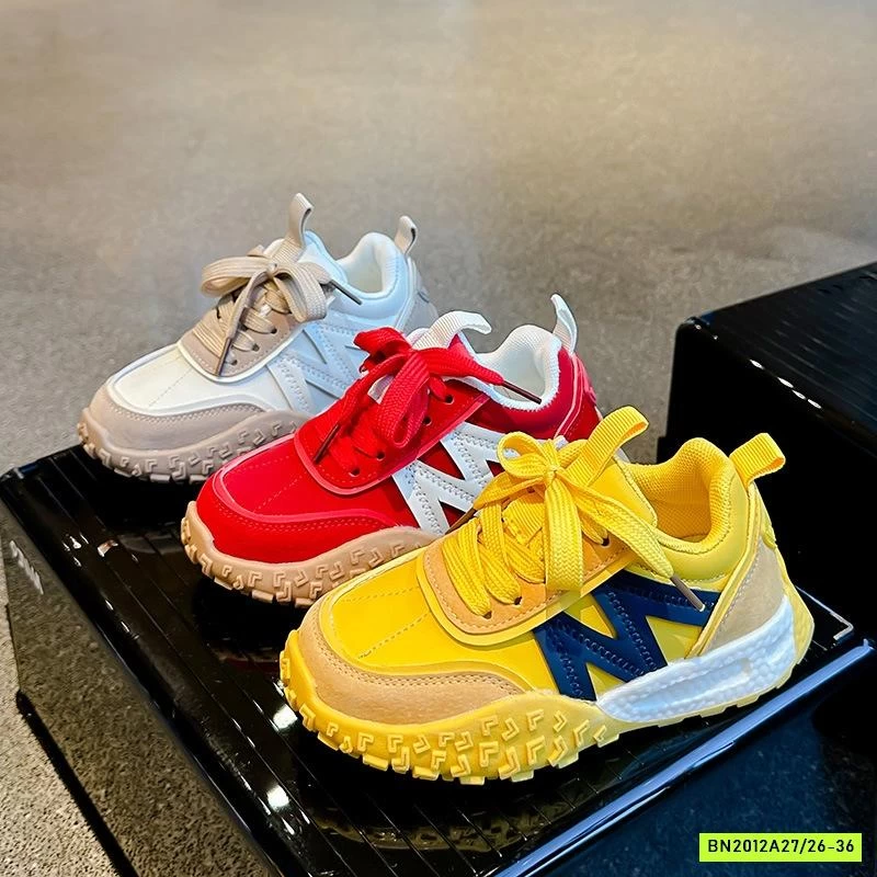 GIÀY THỂ THAO ĐẾ ĐINH