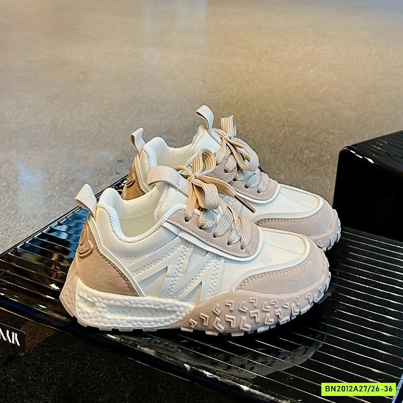 GIÀY THỂ THAO ĐẾ ĐINH