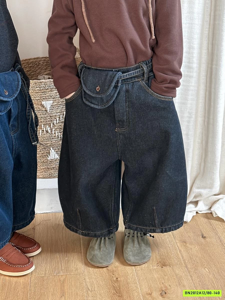 JEANS ỐNG RỘNG KÈM TÚI ĐEO HÔNG