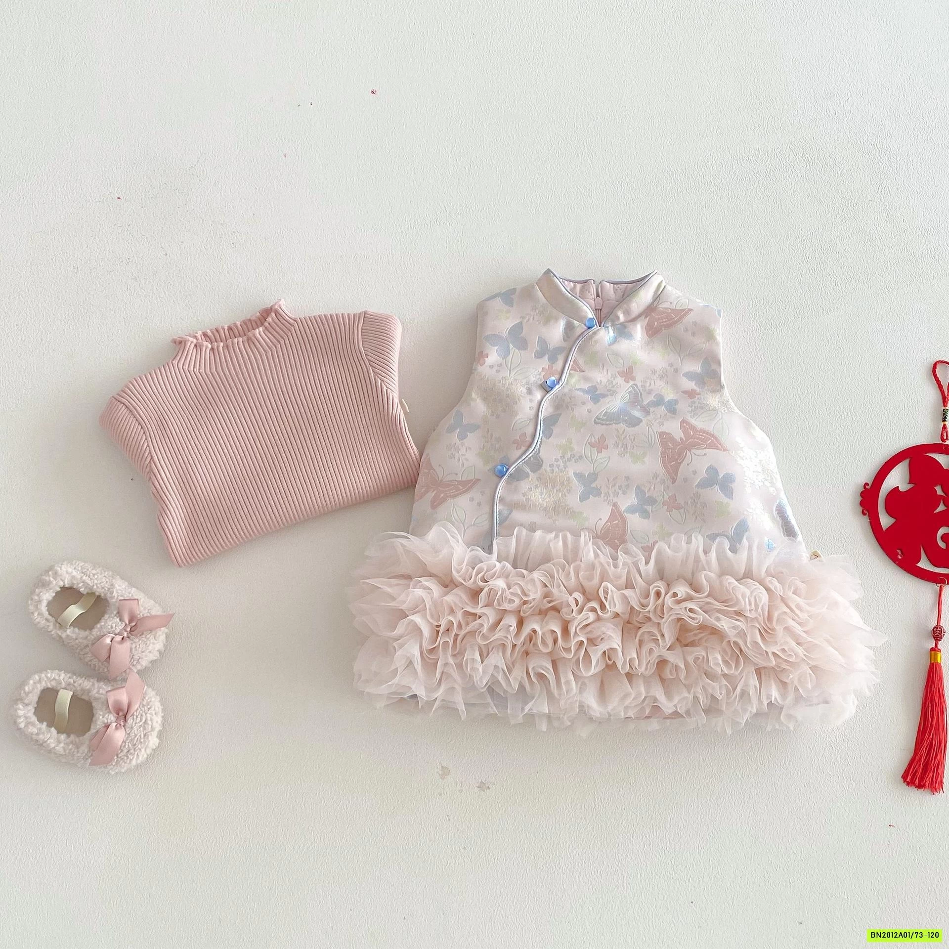 ĐẦM CỔ TRANG TRẦN TRÁM HỒNG