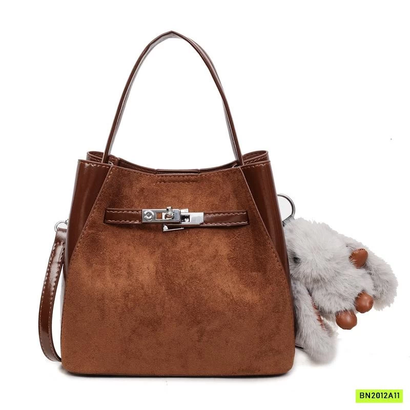 GIỎ XÁCH DA LỘN KÈM MÓC