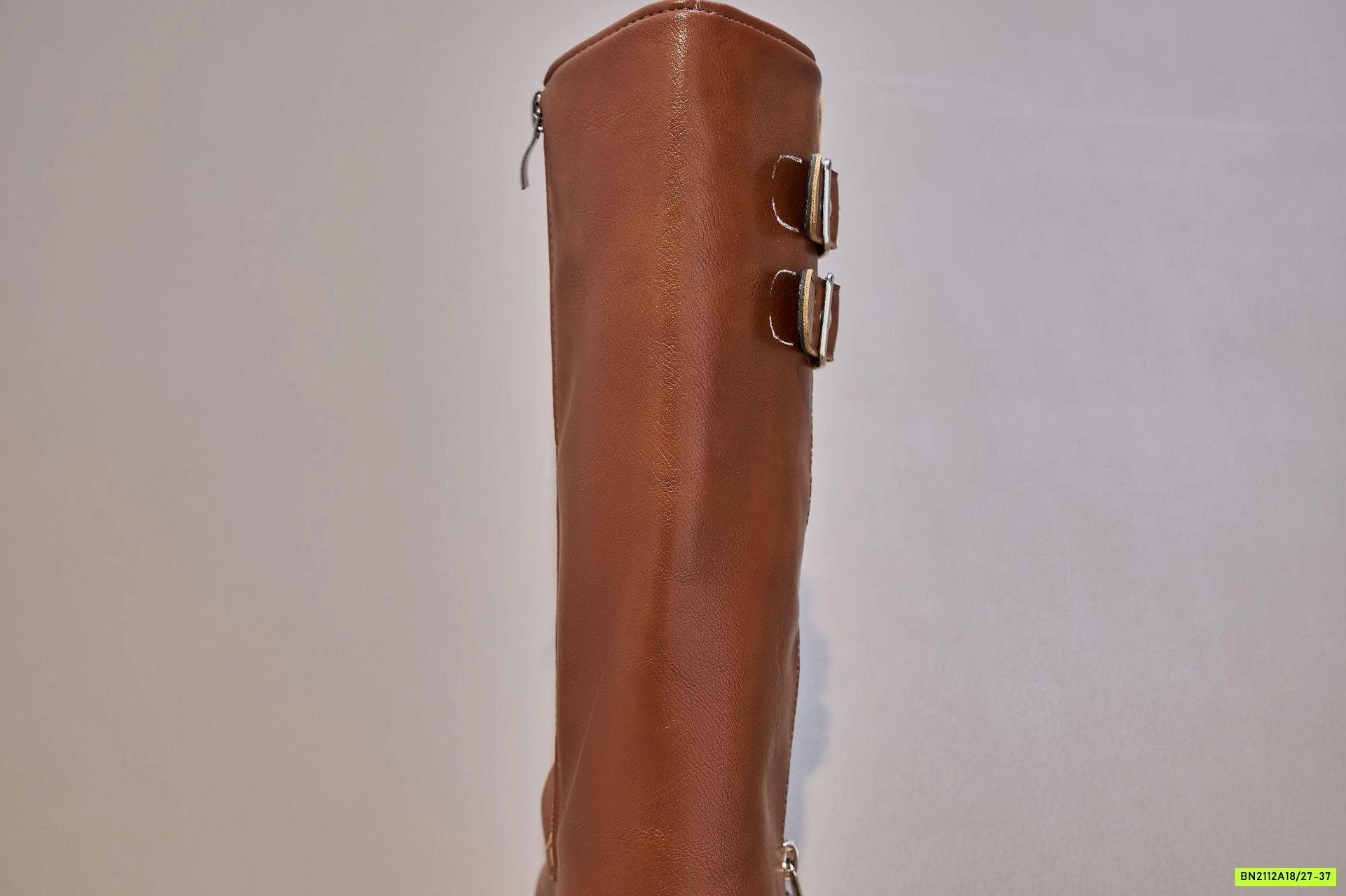 BOOT NGANG GỐI KÉO KHÓA KHUY BÊN