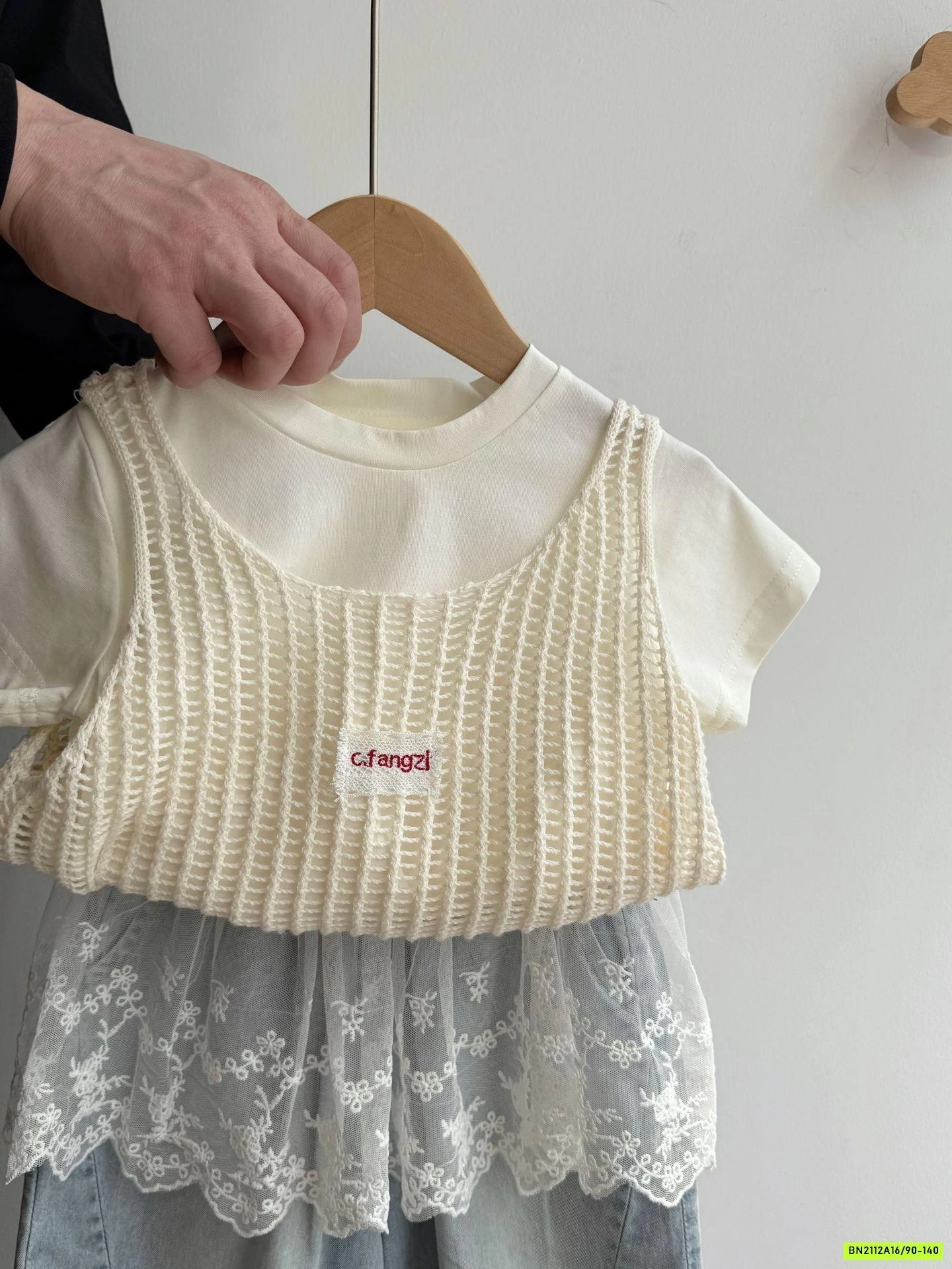 SÉT ÁO LƯỚI MIX JEANS SUÔNG CHOÀNG REN