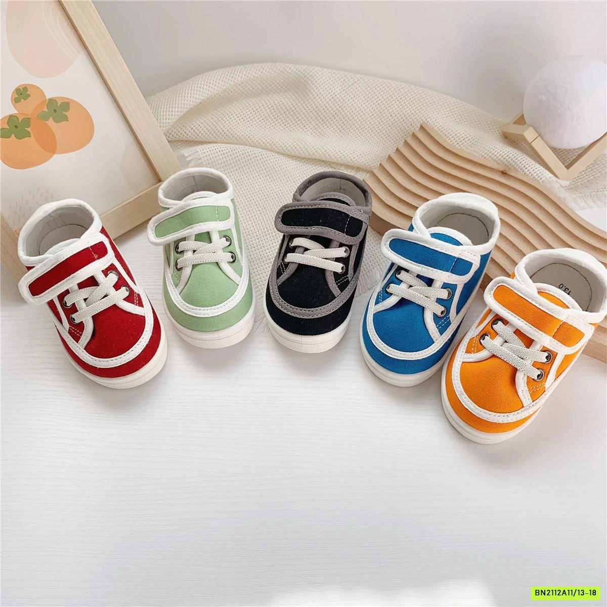 GIÀY TẬP ĐI QUAI DÁN