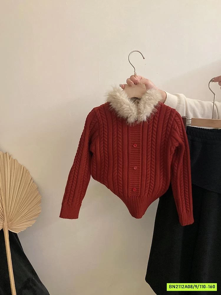 KHOÁC LEN ĐỎ PHỐI LÔNG MIX QUẦN SUÔNG