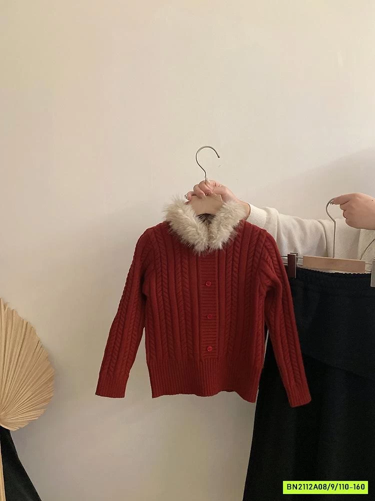 KHOÁC LEN ĐỎ PHỐI LÔNG MIX QUẦN SUÔNG