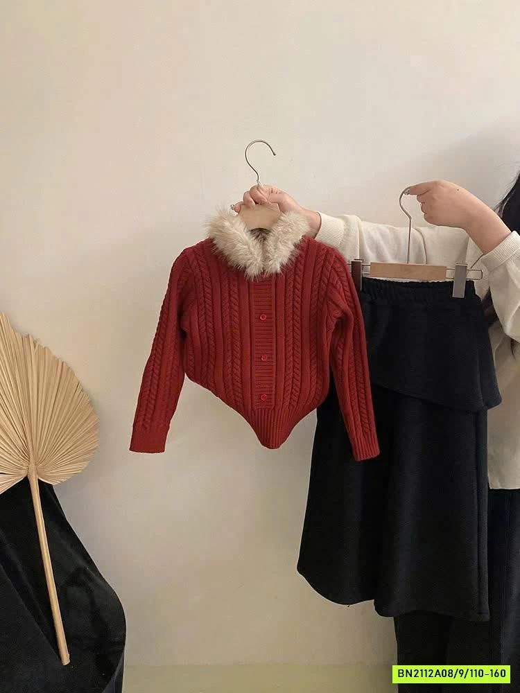 KHOÁC LEN ĐỎ PHỐI LÔNG MIX QUẦN SUÔNG