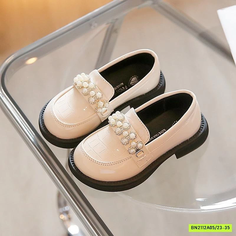 MOCA BÓNG GẮN NGỌC