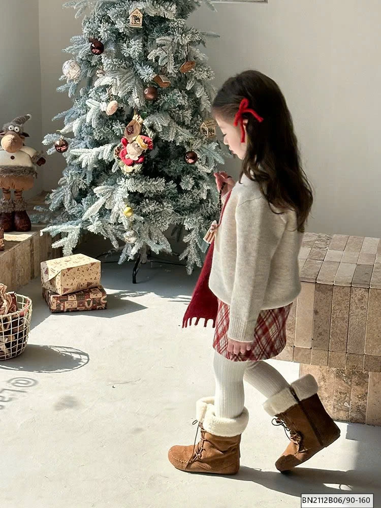 SÉT ÁO LEN GẤU MIX CHÂN VÁY CARO AMBB 24A175