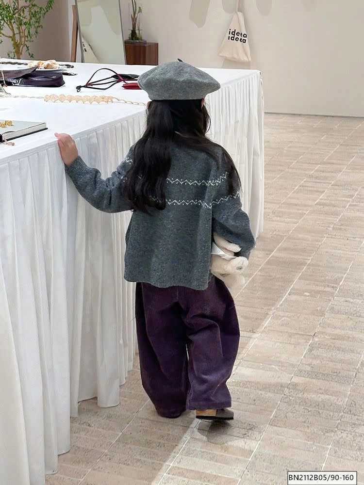 ÁO LEN XÁM CÚC CỔ GẮN HOA AMBB  25G174